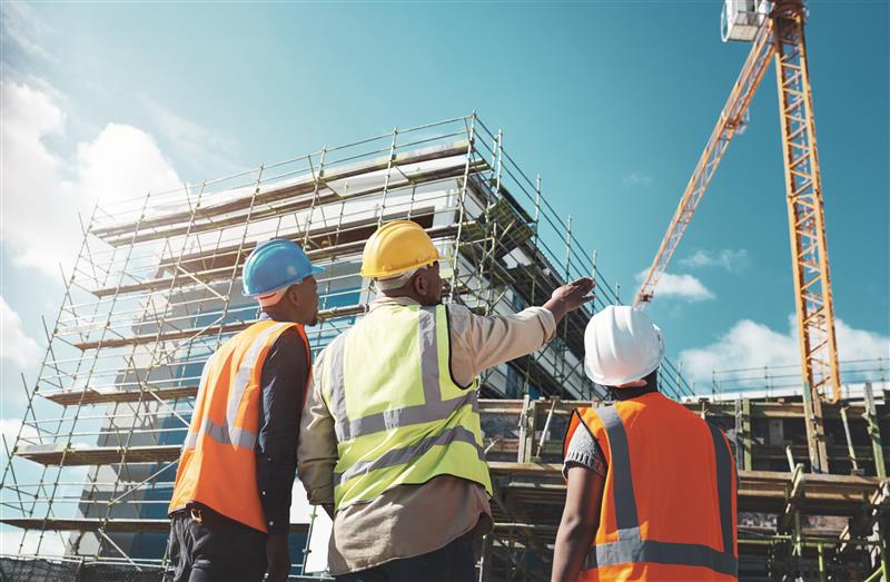 How We Can Help You to Change Your Career to Building and Construction